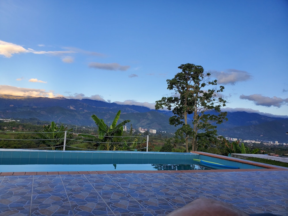 Villa Alejos