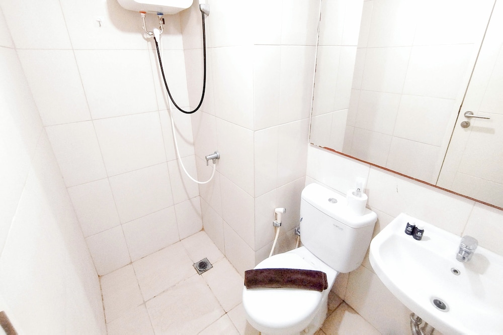 Studio Minimalist Connect to Pakuwon Mall at Tanglin Supermall Mansion Apartment