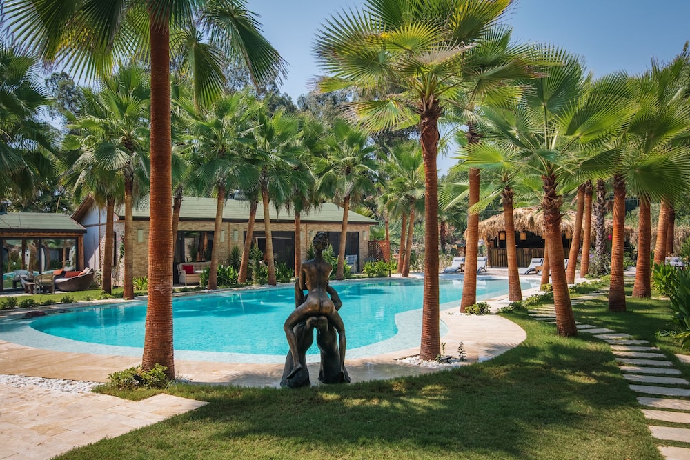 Layla Gocek - Yetişkinlere Özel - Image 129