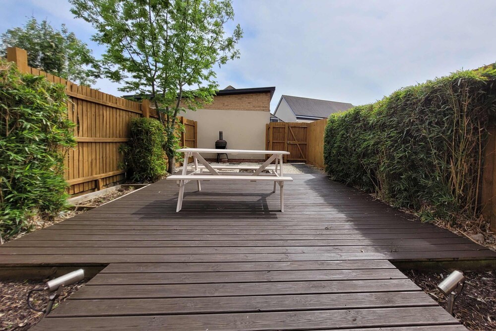 Last Minute Deals 4BR House of Four Chimneys