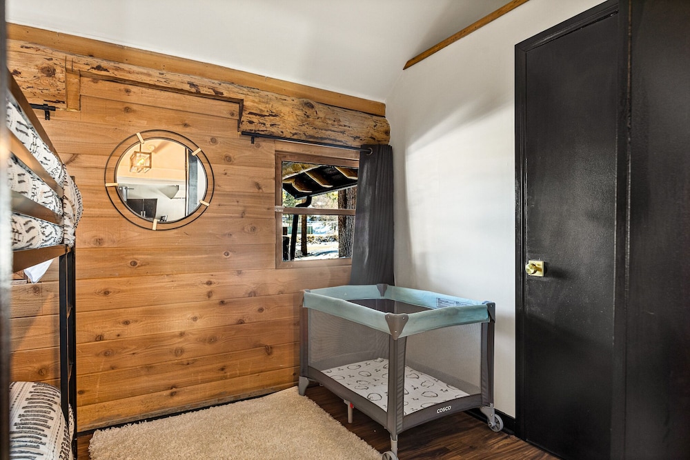 Summit Hideaway view 5