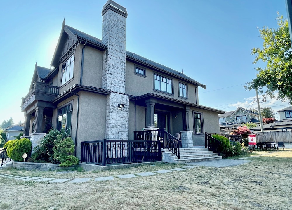 Vancouver Luxury Guest House