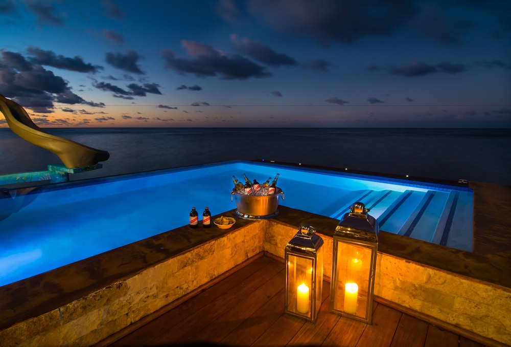 Crystal Cove Villa