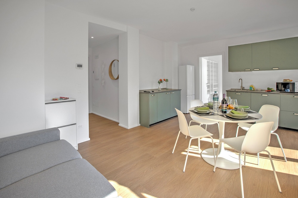 Ulivo and Magnolia Bike & River Apartment