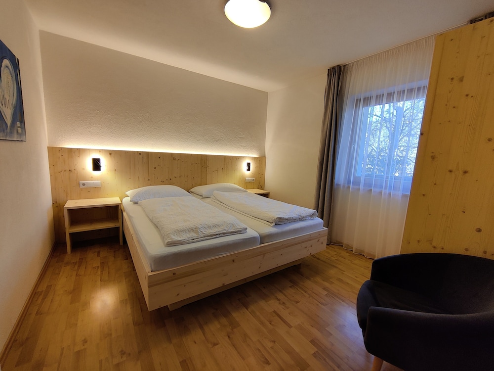 Beautiful Residence Klementhof With Gard view 5