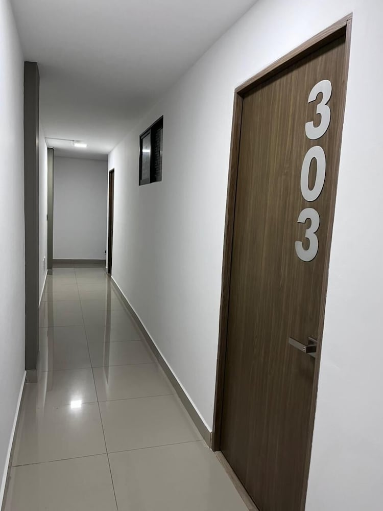 Hotel Granada Suites Deluxe