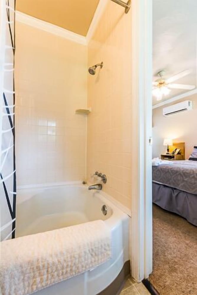 Lake Texoma Lodge and Resort