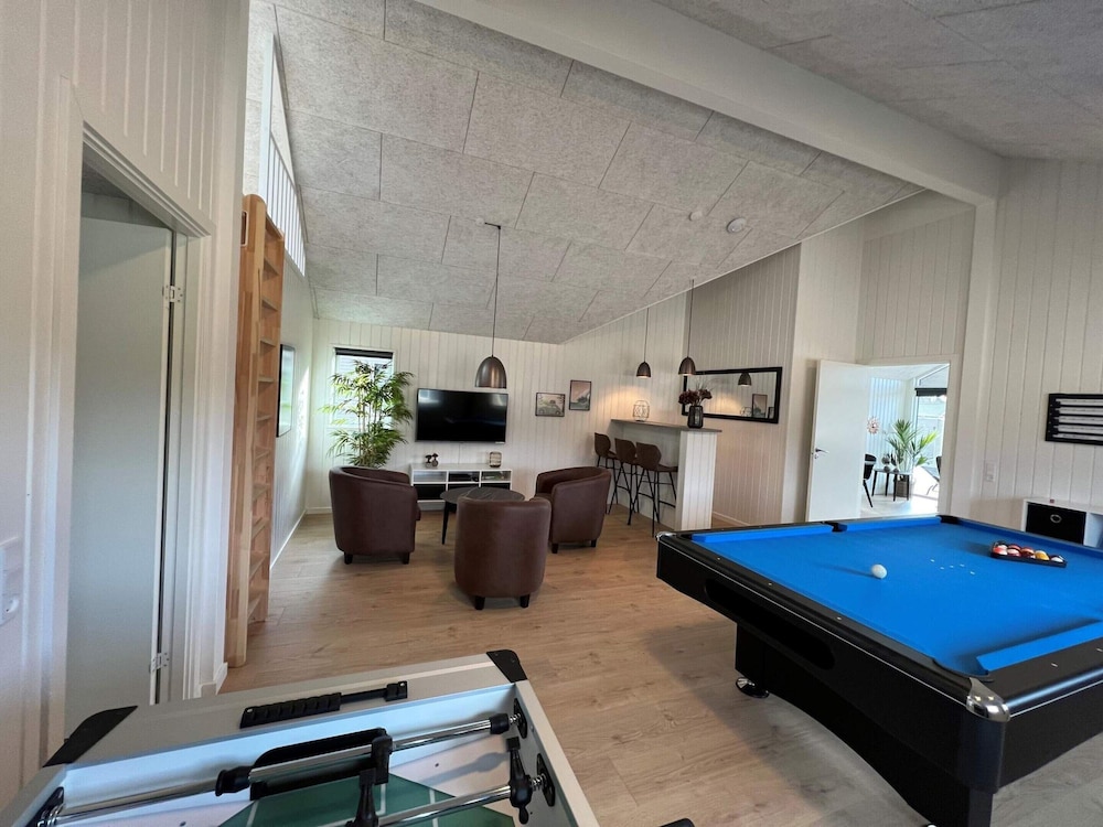 5 Star Holiday Home in Norre Nebel