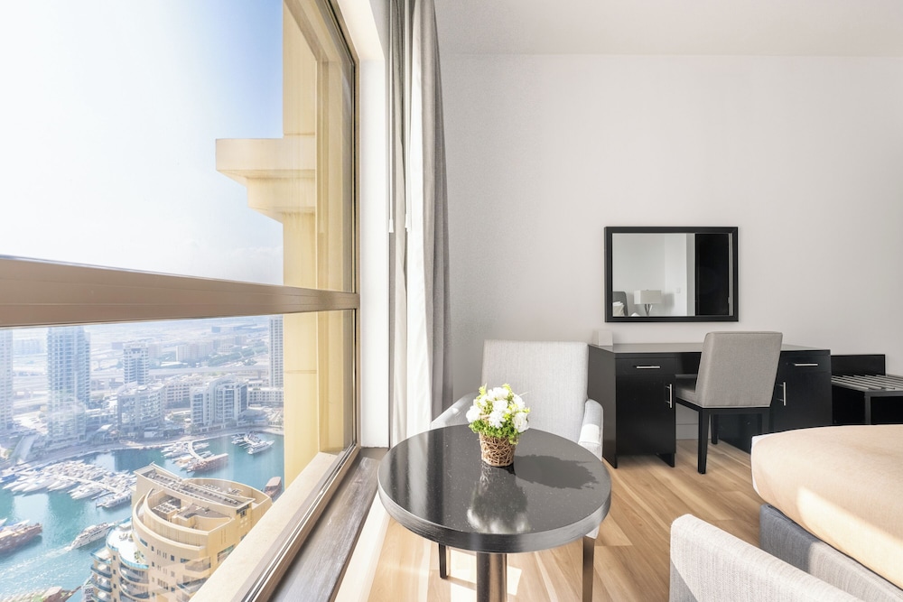 Luxe Marina View Retreat - 2BDRM