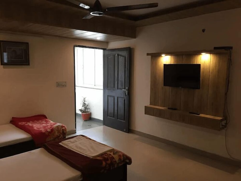 Star City Guest House