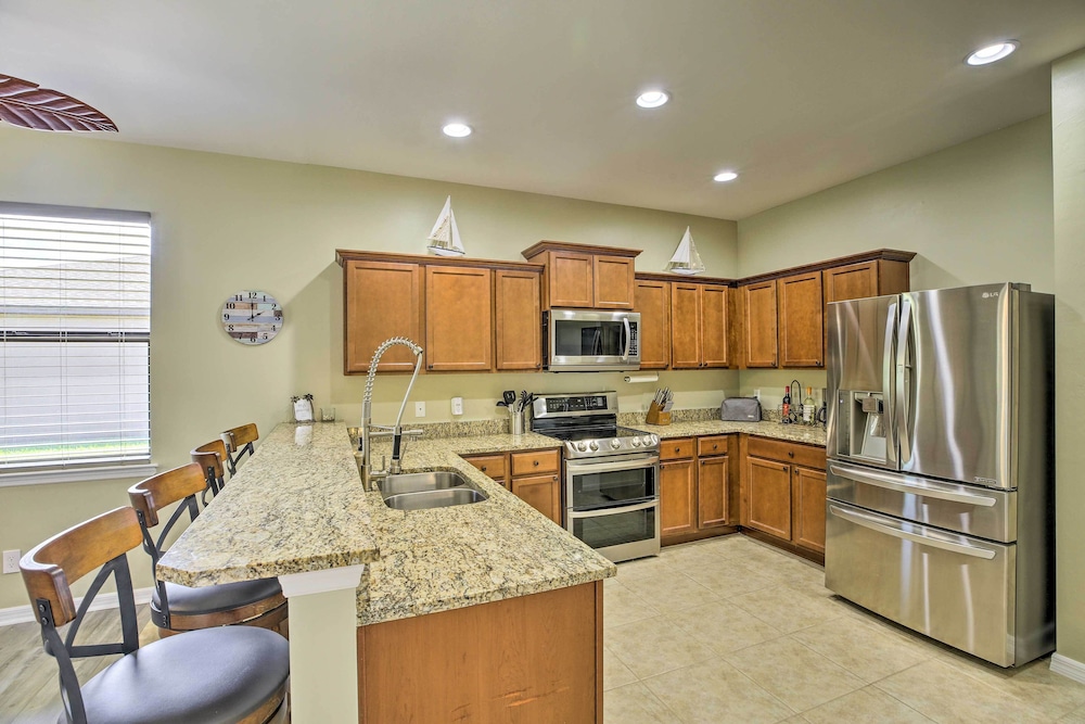 Sunny Cape Coral Home w/ Private Pool Lanai - Property Image 19