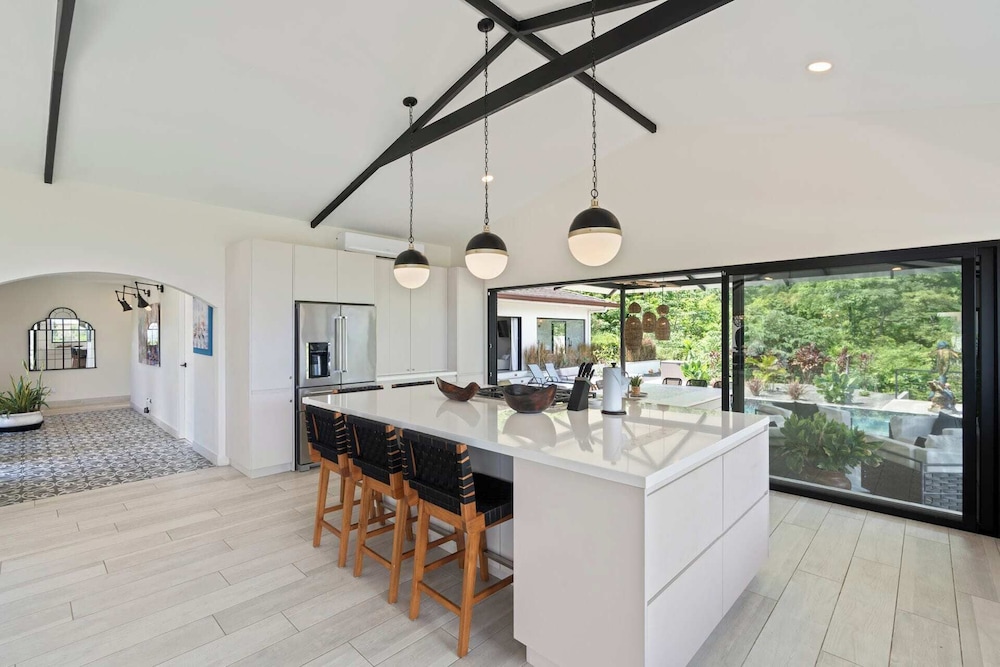 Luxe Tropical Villa with Sparkling Infinity Pool, Panoramic Ocean Views & Community Amenities
