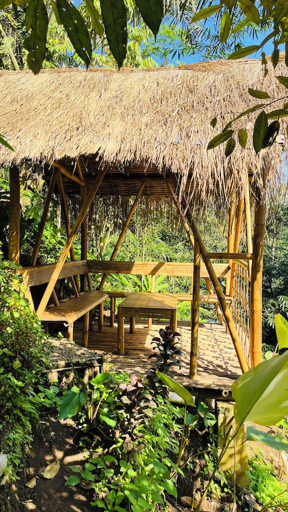 elbamboo guesthouse