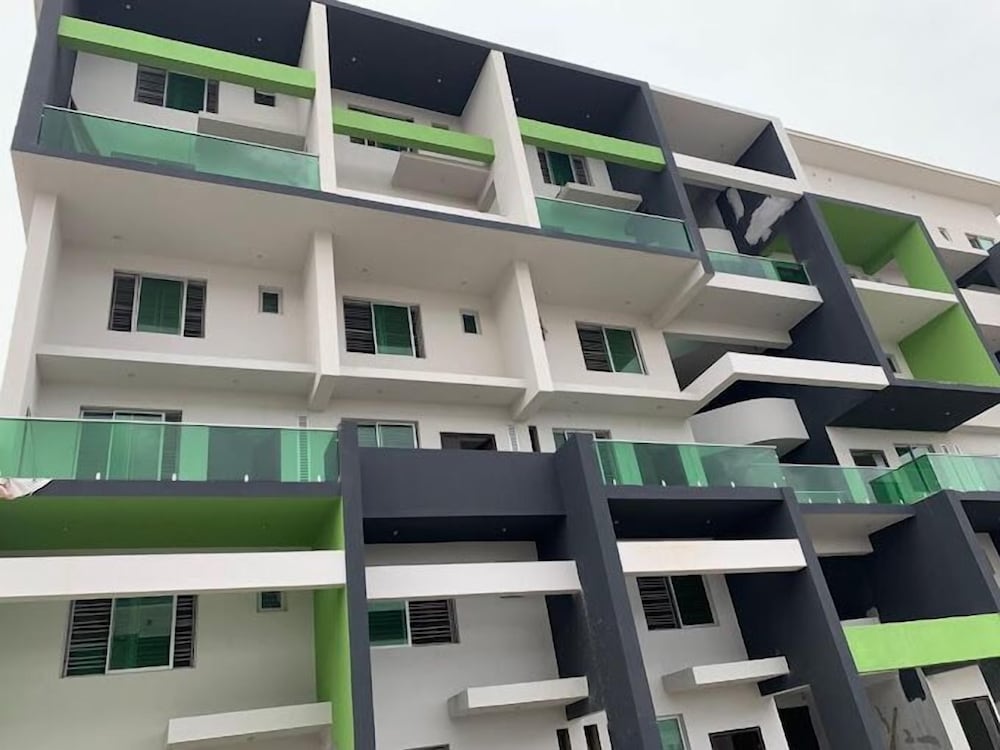 House 919 Suites And Apartments