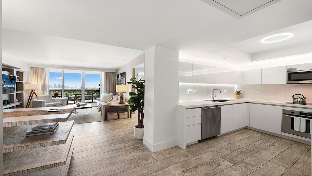 Luxury Vacation Rentals at 1 Hotel & Homes by LRMB