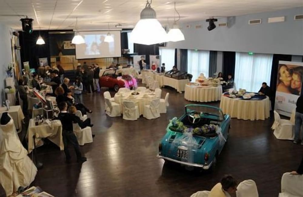 meeting & event spaces
