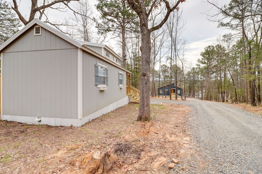 Steps to Greers Ferry Lake: Tumbling Shoals Cabin! view 4