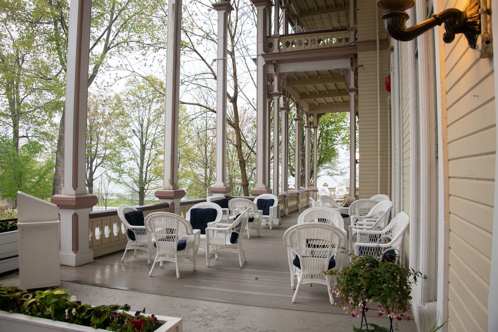 Athenaeum Hotel view 3