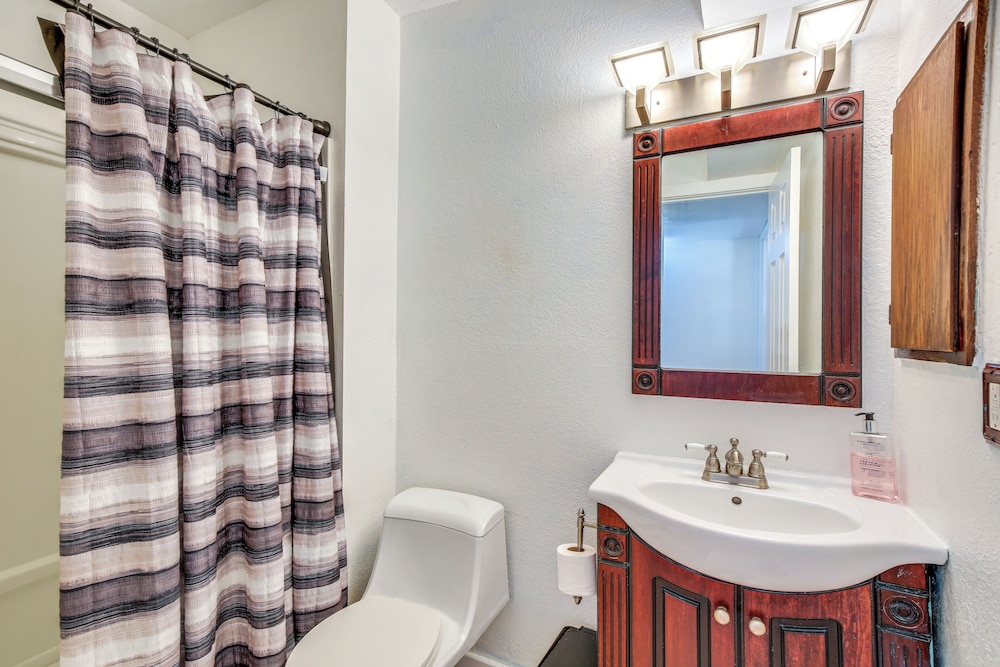 13 Mi to Downtown El Paso: Home w/ Game Room & Bar