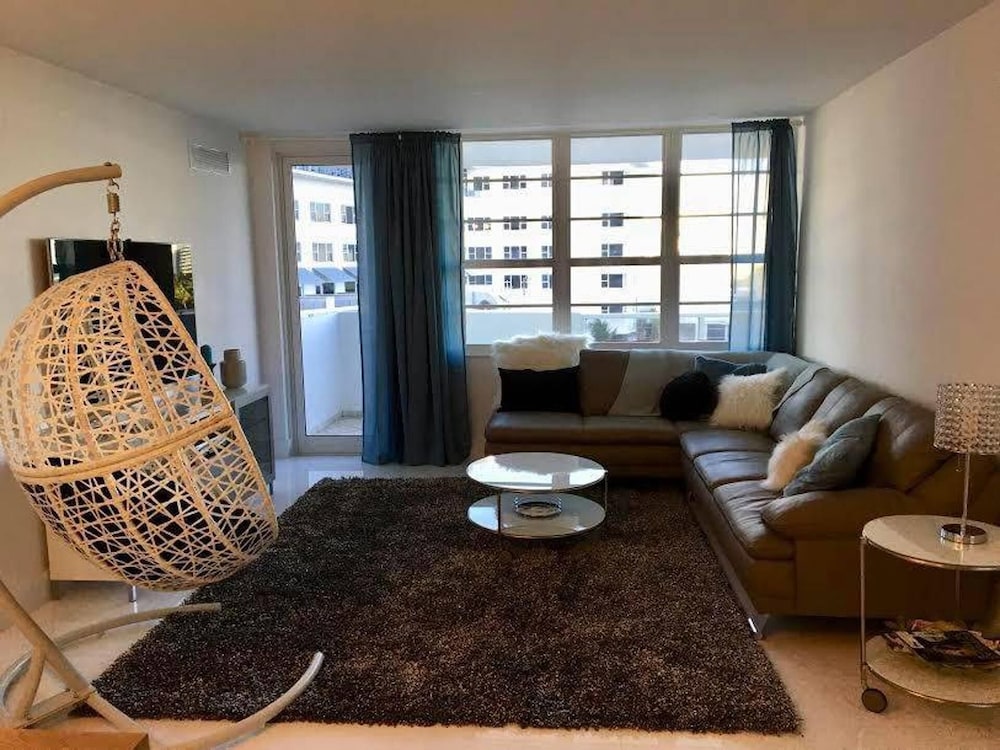 8 Guests - Pool - Miami Beach With Ocean Views