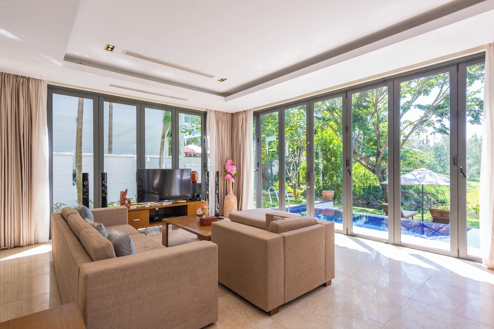 The Ocean Villa Da Nag By Abogo