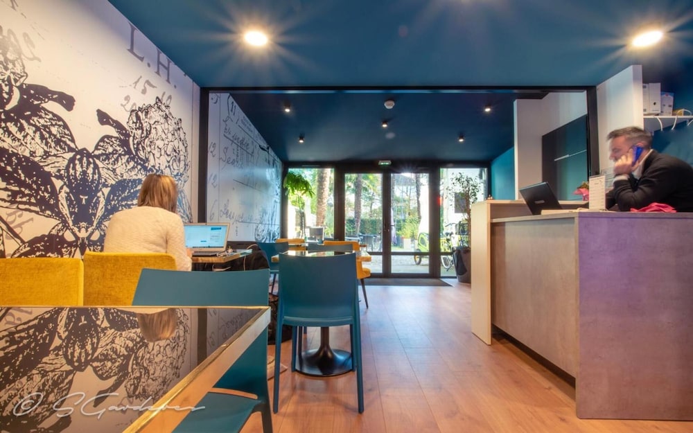 Pau Vacations - Hotel Montilleul - Property Image 2