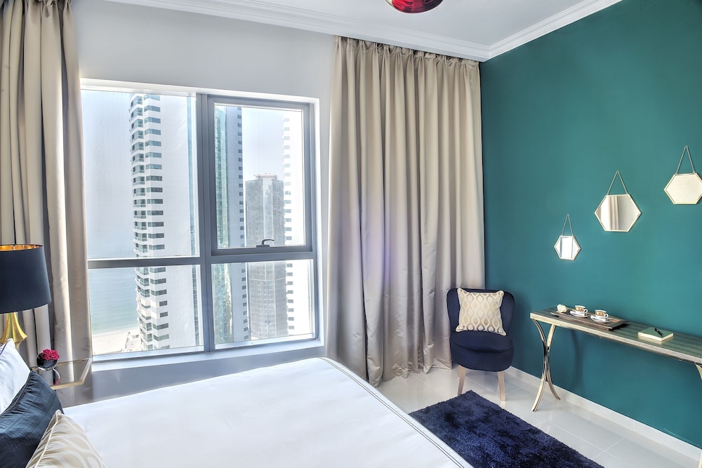 Dream Inn Dubai Bay Central
