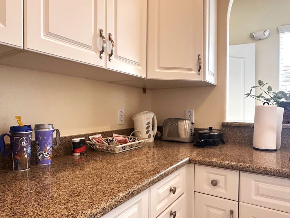 Cozy Reunion Resort Home - Sleeps 4 Near Disney