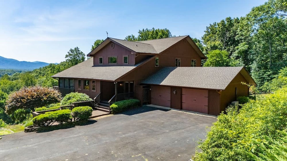 Love Afton Cabin - Family Home
