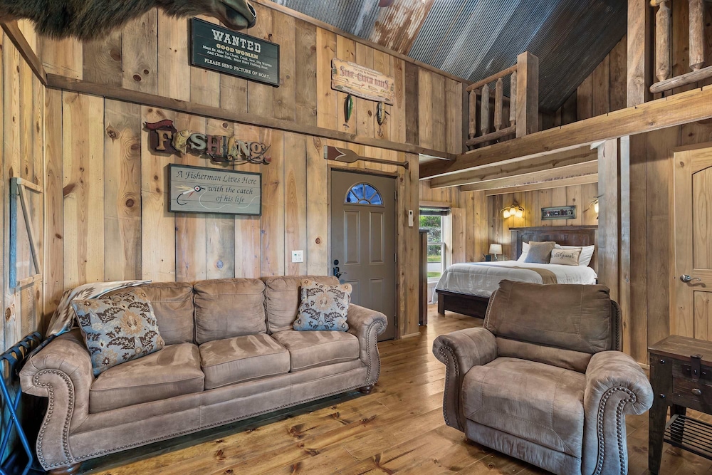 Antlers Point - Cabin for 4