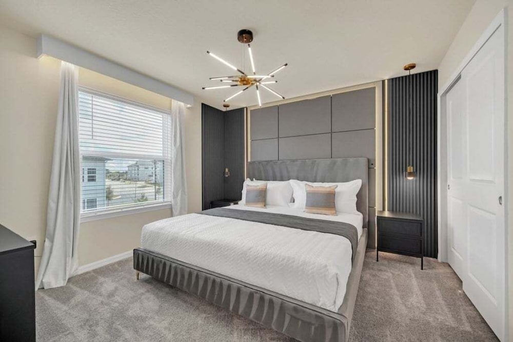 Everyone's Family Fun Home, Slides In Kids Rooms 10 Bedroom Villa