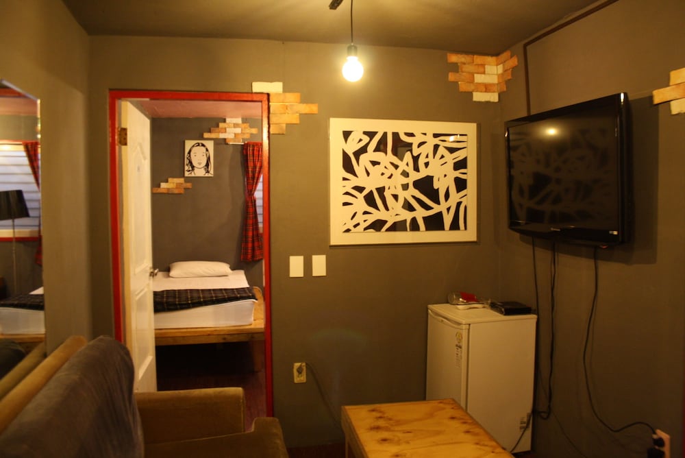 Mr.Comma Guesthouse - Hostel