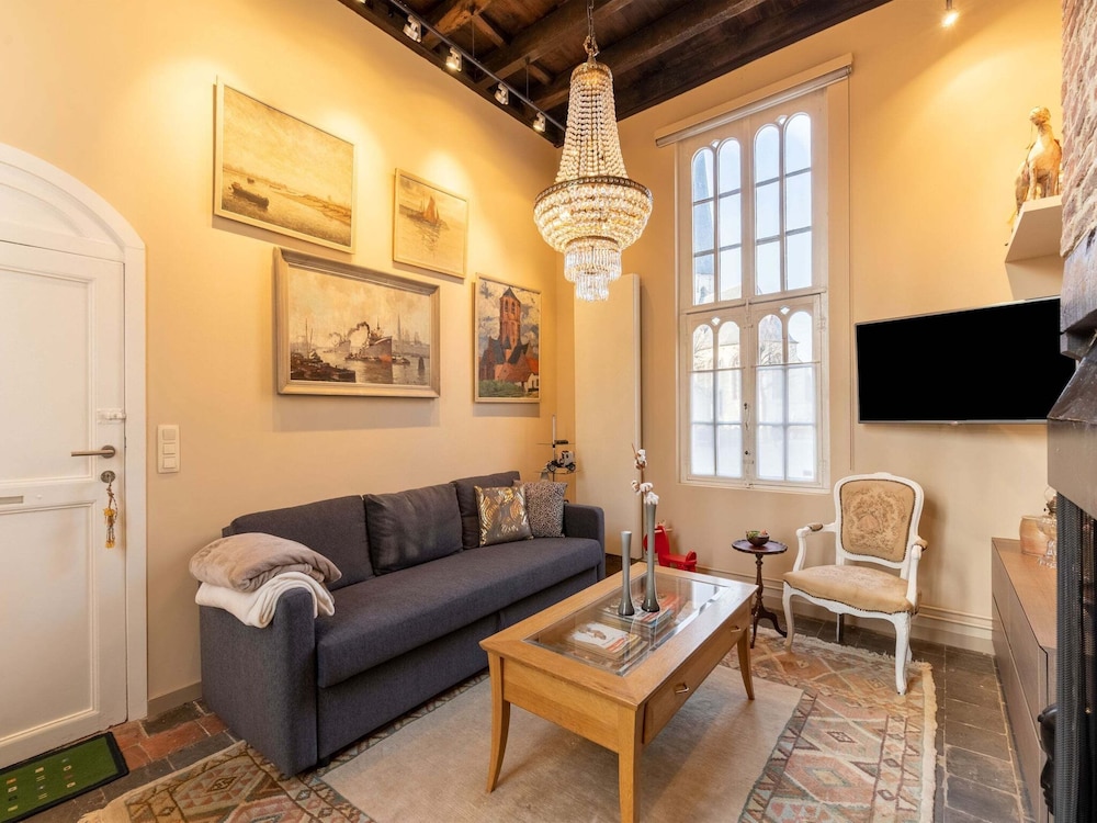 Apartment in Kruibeke Wissekerke Castle