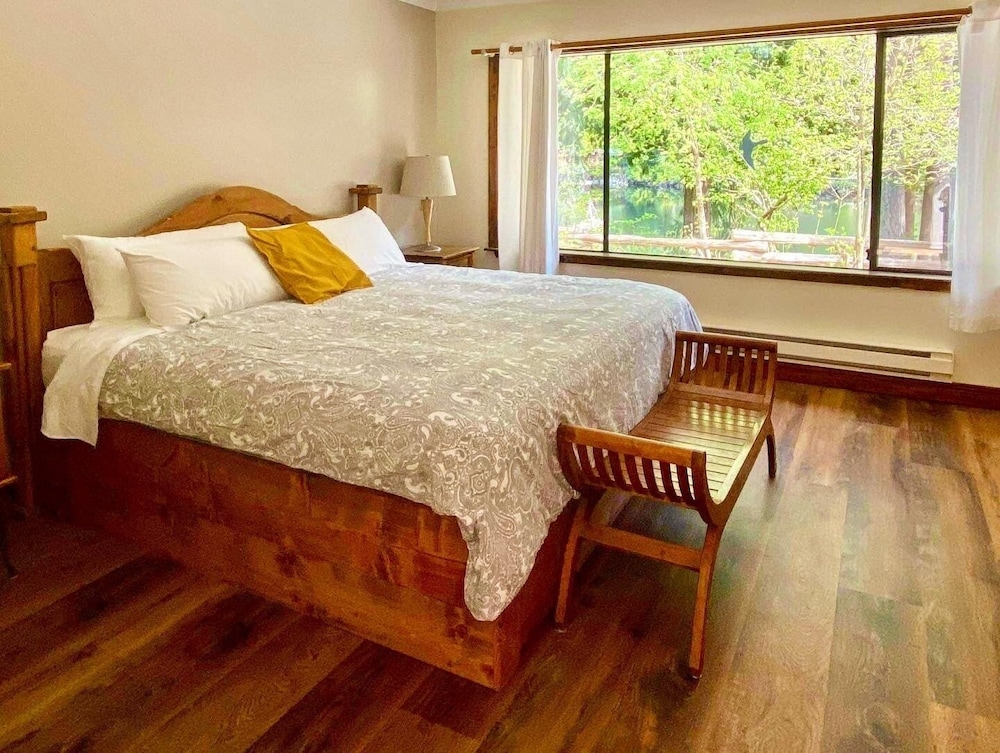 Ruby Lake Resort