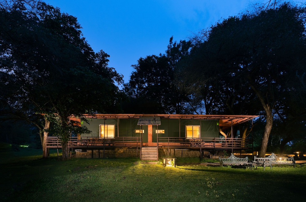 Jungle Hut Resorts
