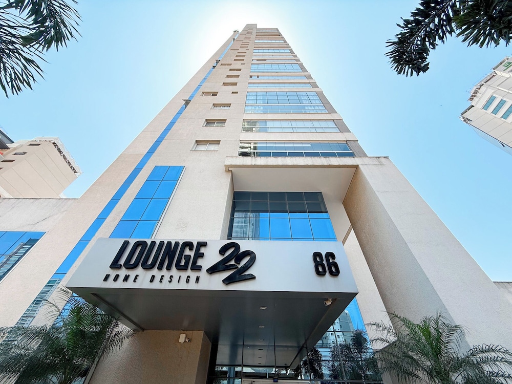 STAY Lounge 22