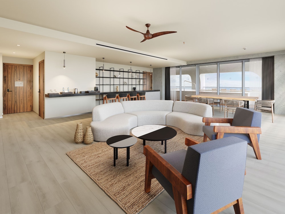 Hyatt Vivid Grand Island Cancun