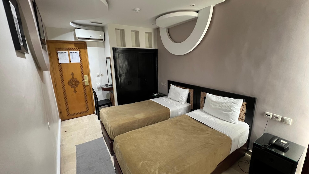 Hotel Pyramides Collection