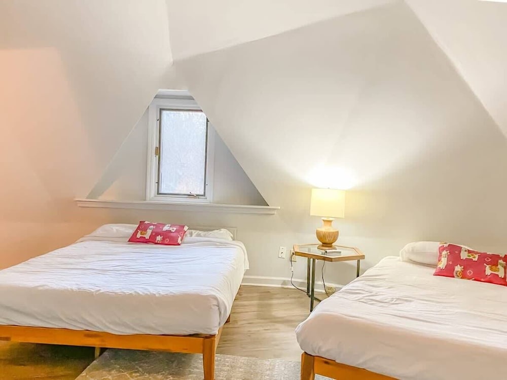 Bell Circle Eccentric Geodesic Dome-home