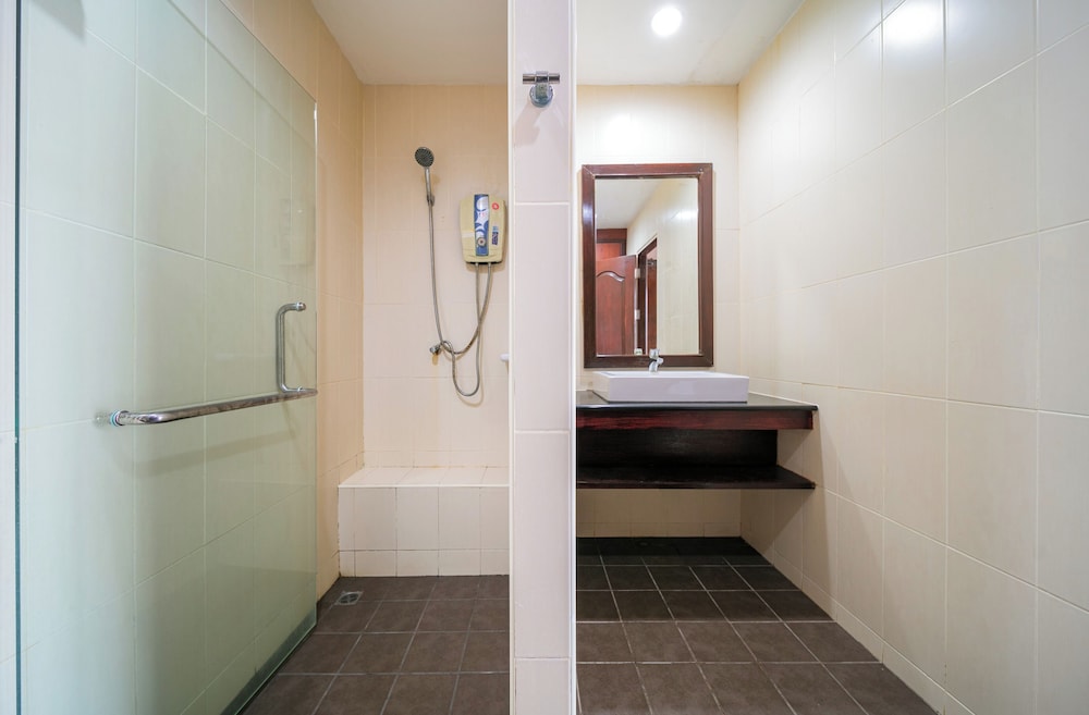EBS Hostel Phuket
