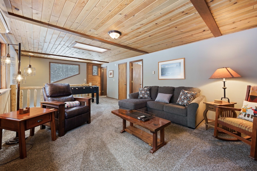 8 East Butte Ln 3 Bedroom Home