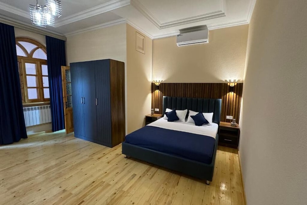 Shakuri guest house