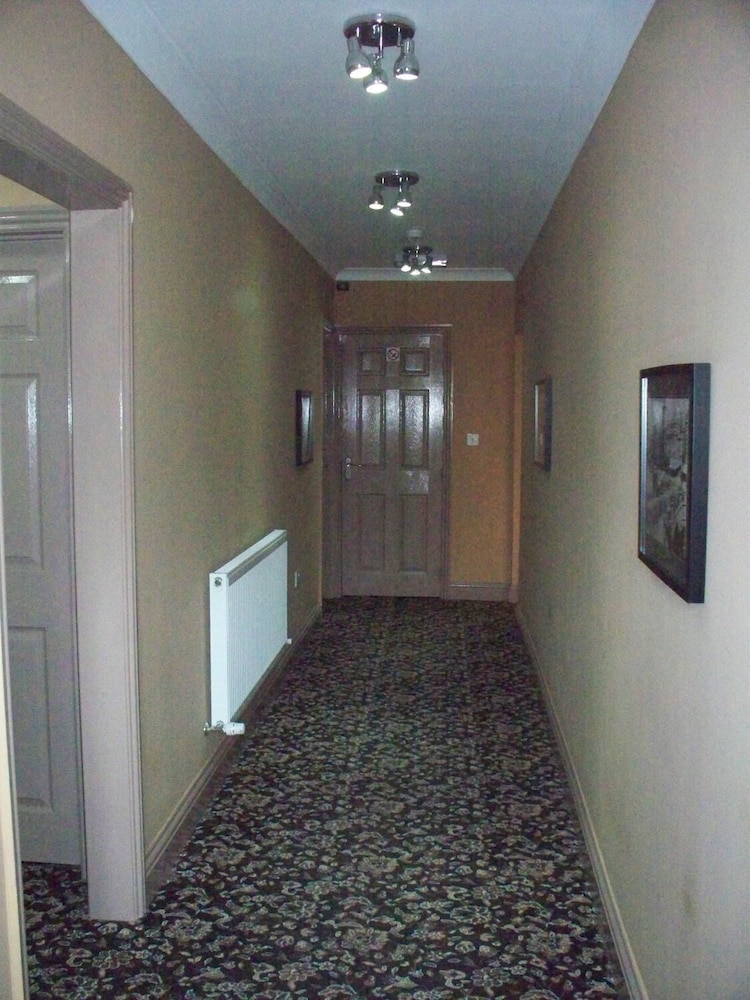 THE HORSESHOE BED AND BREAKFAST