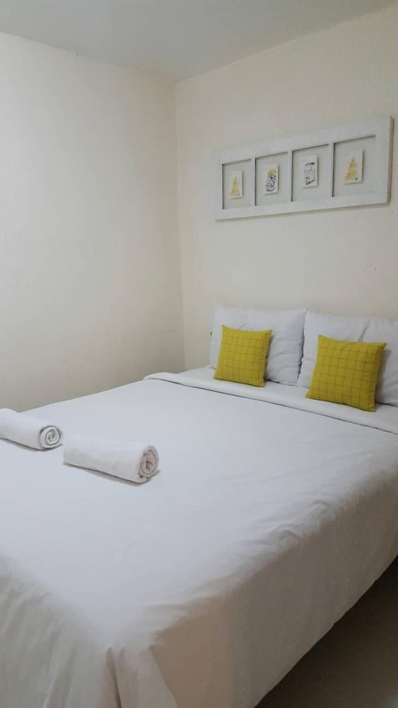 Asoke Montri Hostel