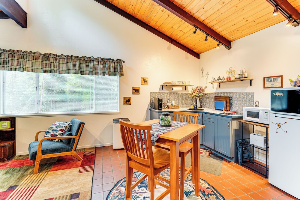 'hidden Valley Retreat' - Outdoorsy West Point Gem