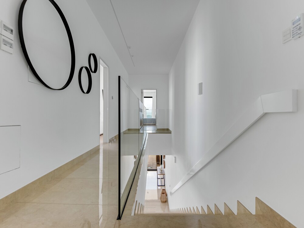 Sanders Konnos Bay Aphrodite - Exquisite 6-bedroom Villa On the Beach Front