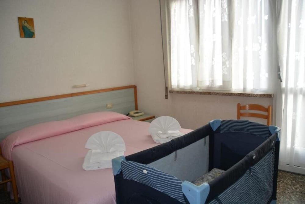 Albergo Regina Mundi