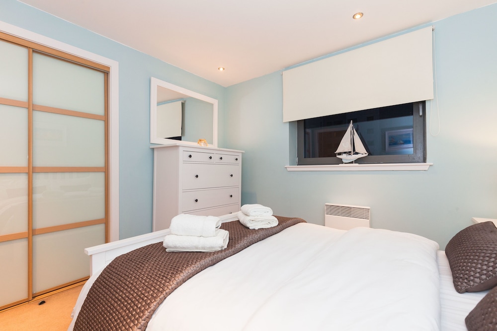 Modern Two Bedroom Apartment view 2