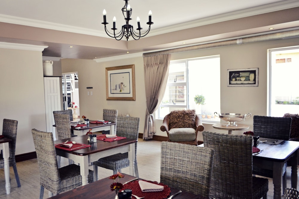 Bokmakierie Guest House