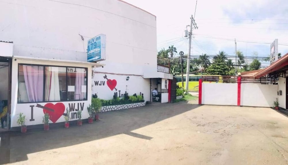 WJV INN CARCAR